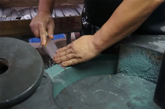 67層セラミックハンドルと1-8個のグリーンストーン包丁